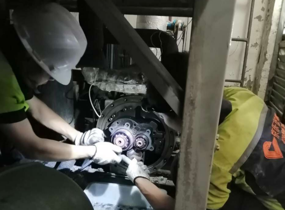 中央空調維修:制冷系統臟堵怎么辦-圖1